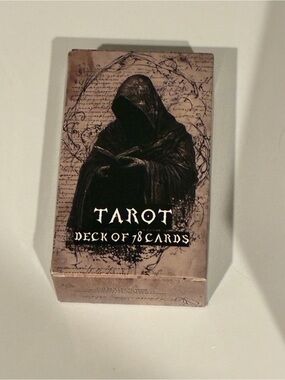 Tarot Deck of 78 Cards – Gothic Hooded Figure in Black and Brown